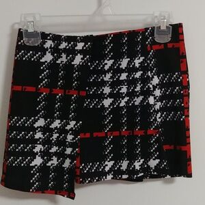 🆕NWOT Plaid skort